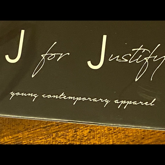 J for Justify Sz L Crop Top NWT😊😊 - Picture 5 of 13